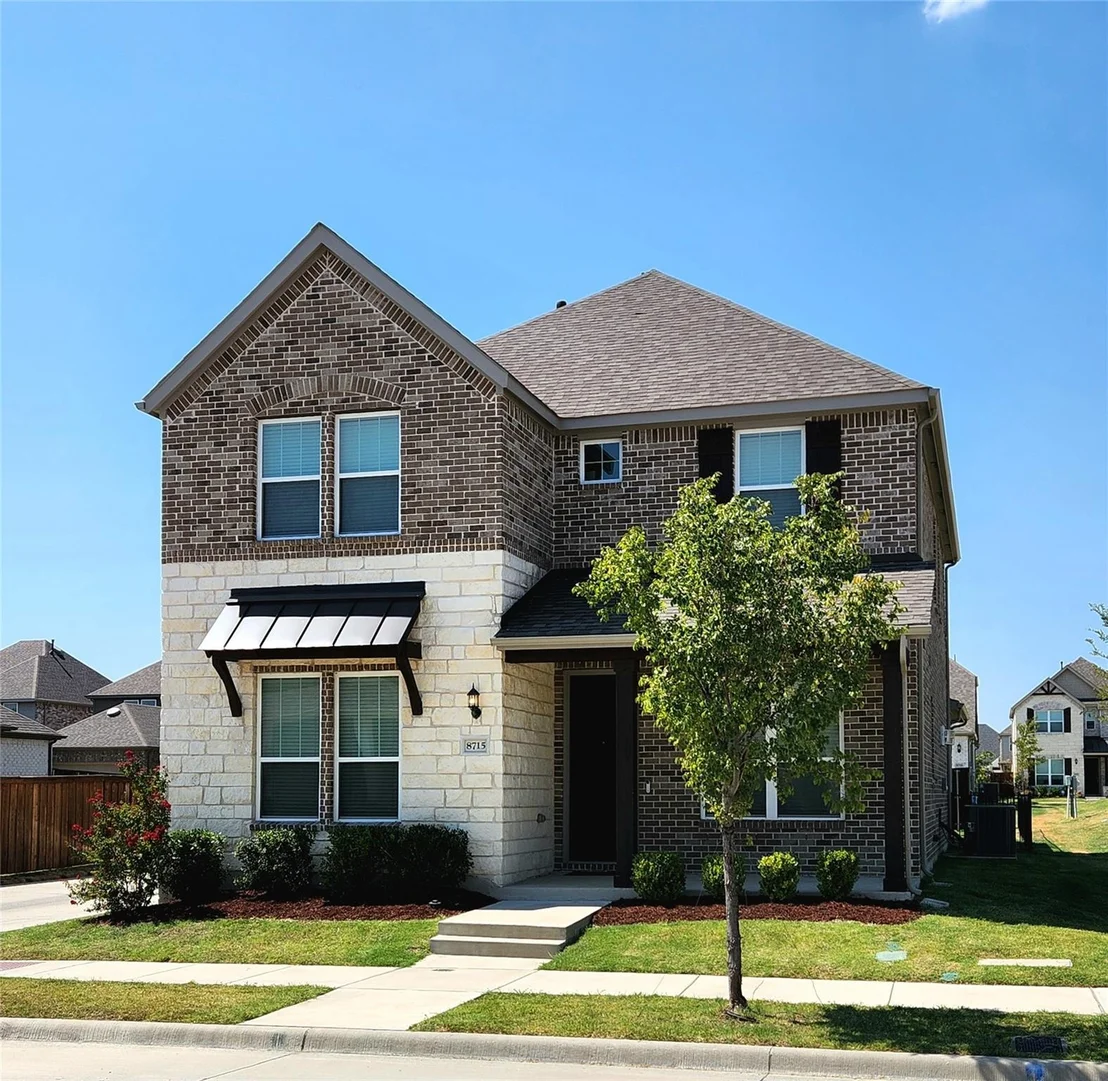 Photo of 8715 Royal Star Road