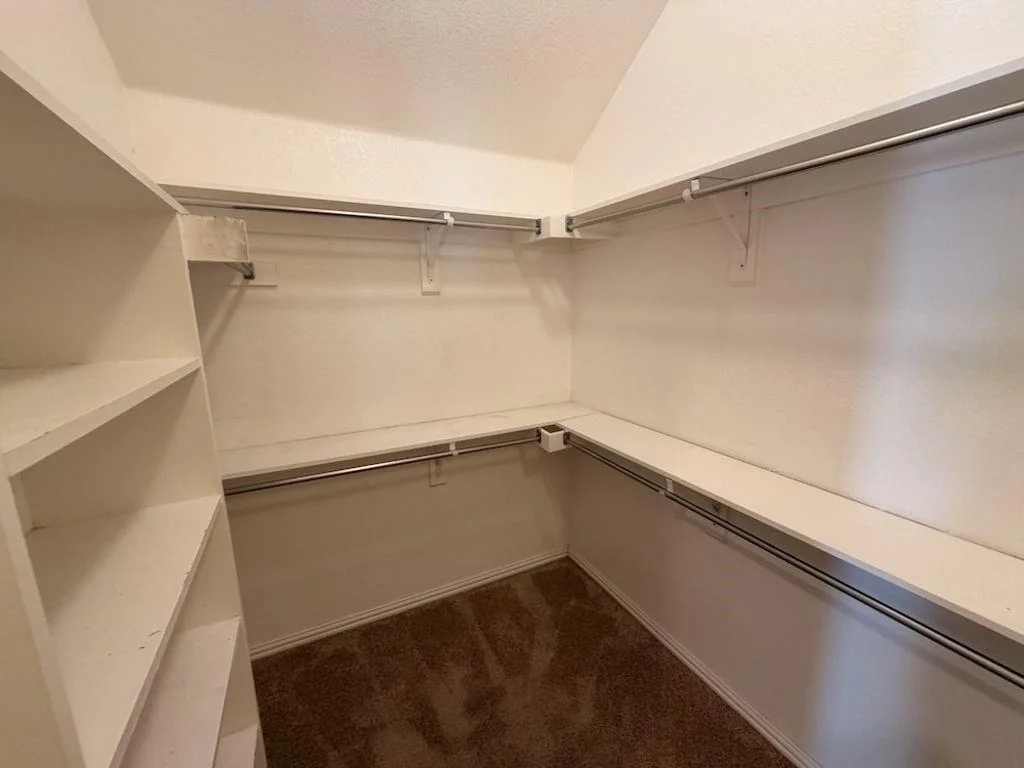 Photo of 2185 Clubview Drive