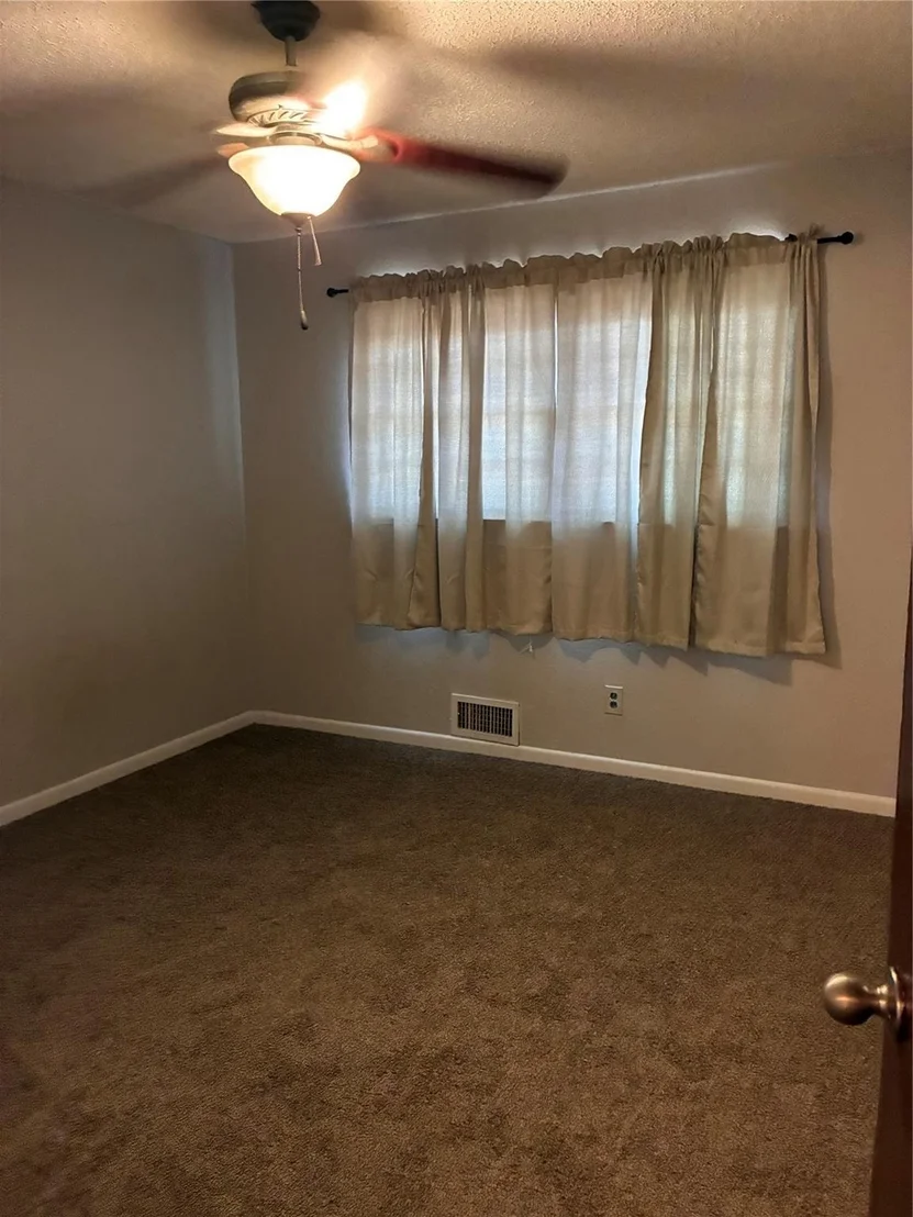 Photo of 2223 S 6th Street