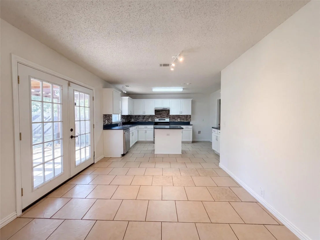 Photo of 4325 Falcon Drive