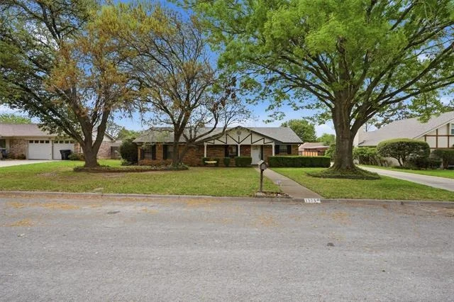 Photo of 1325 Hemphill Drive