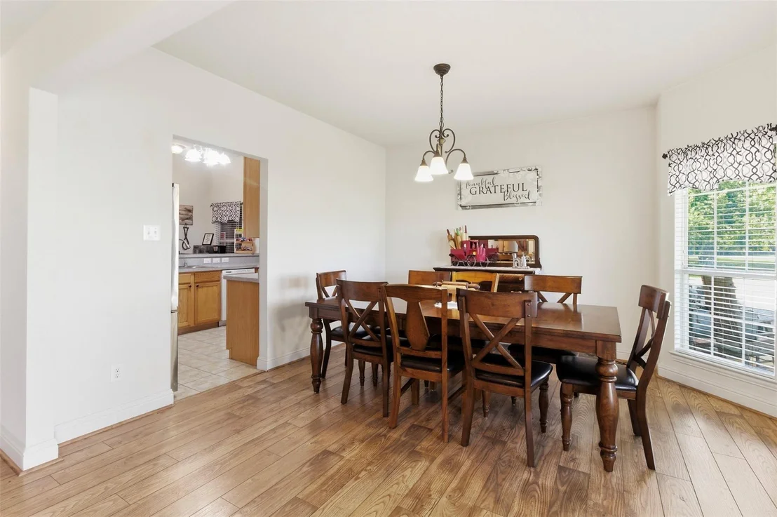 Photo of 2725 County Road 494
