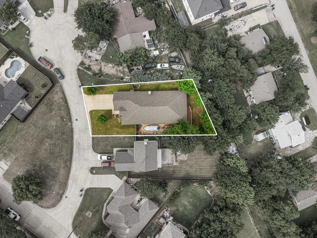 Photo of 606 Hillside Circle
