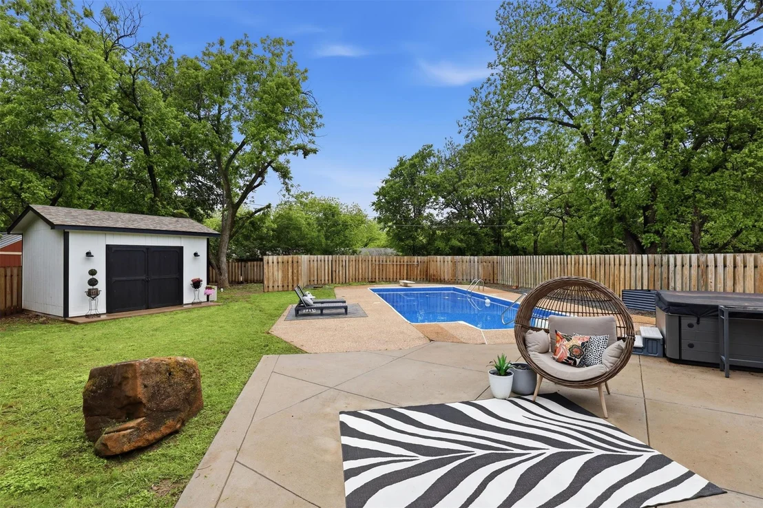 Photo of 216 Sunset Drive