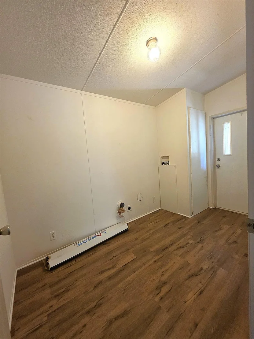 Photo of 942 Balmorea Drive