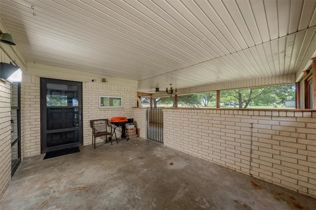 Photo of 5444 OLD LORENA Road