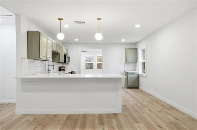 Photo of 1221 Chestnut Street