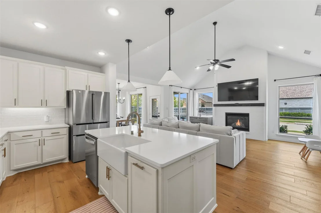 Photo of 6012 Mapleshade Way