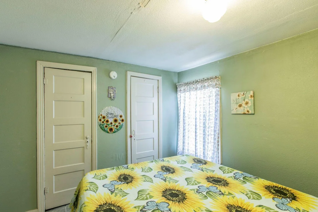 Photo of 2101 Pine Avenue