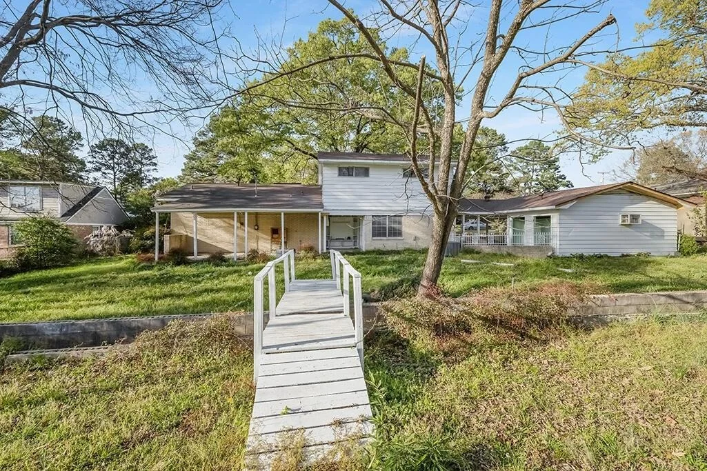 Photo of 2305 Cherry Hill Road