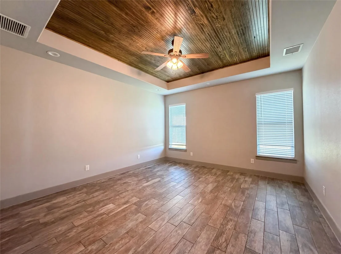 Photo of 725 Cheyenne Trail