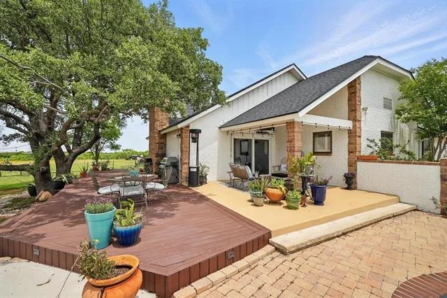 Photo of 310 Foothill Road