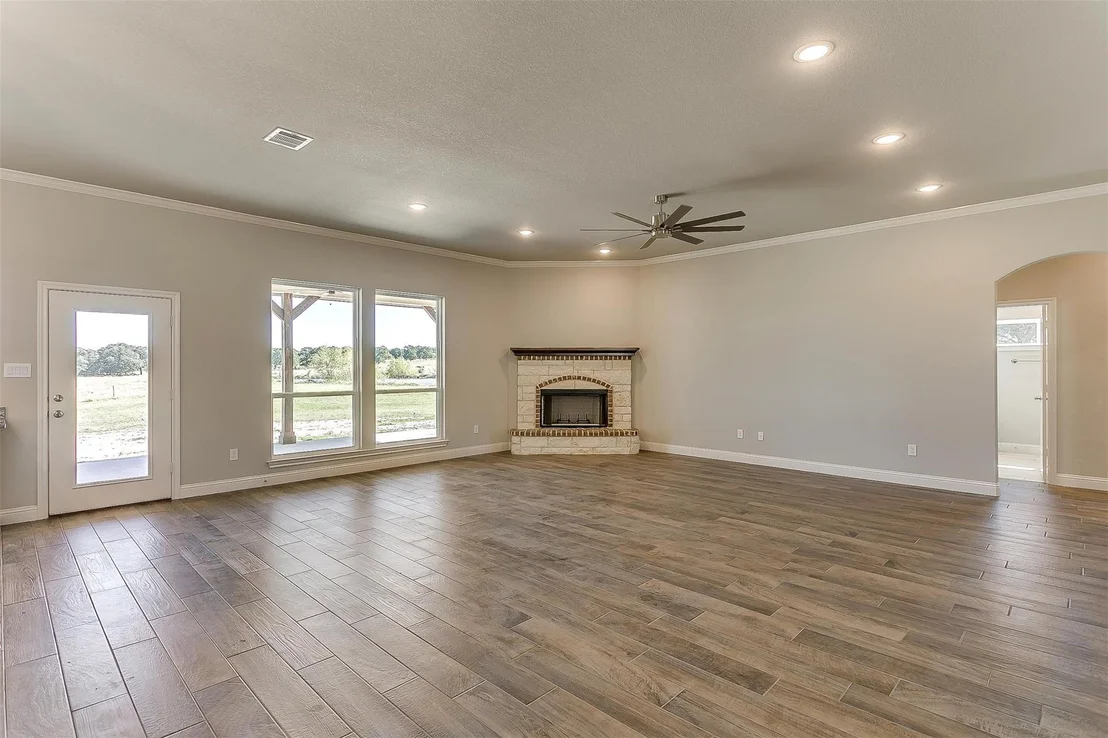Photo of 1014 Gonzollas Road