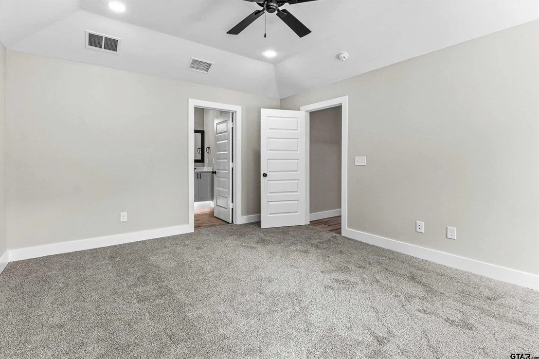 Photo of 16134 Crossing Circle