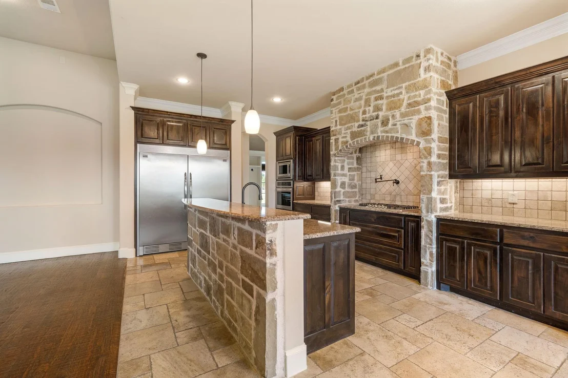 Photo of 5001 White Pine Drive