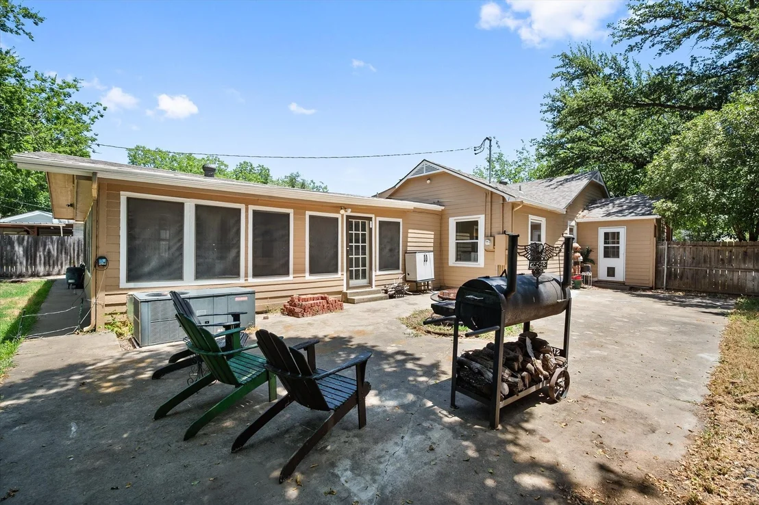 Photo of 502 Bellevue Drive
