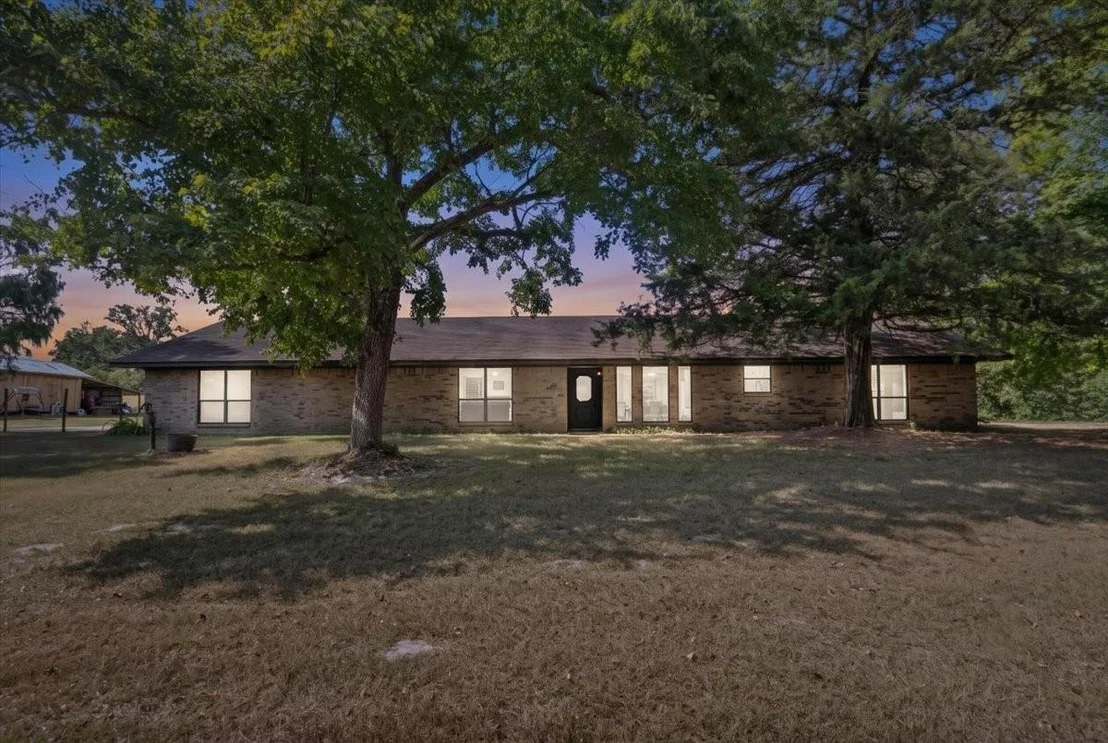 Photo of 102 Private Road 3174
