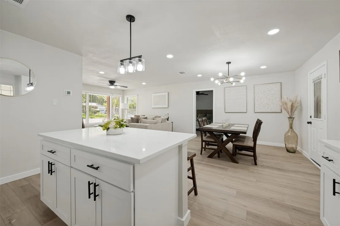 Photo of 112 Oriole Drive