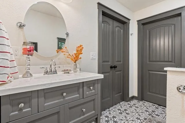 Photo of 649 Wedgewood Drive
