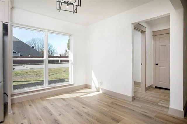 Photo of 411 W Heritage Drive