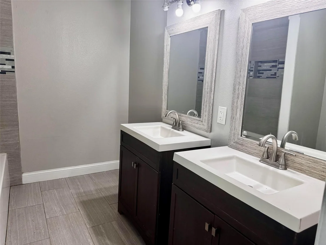 Photo of 4657 Selkirk Drive