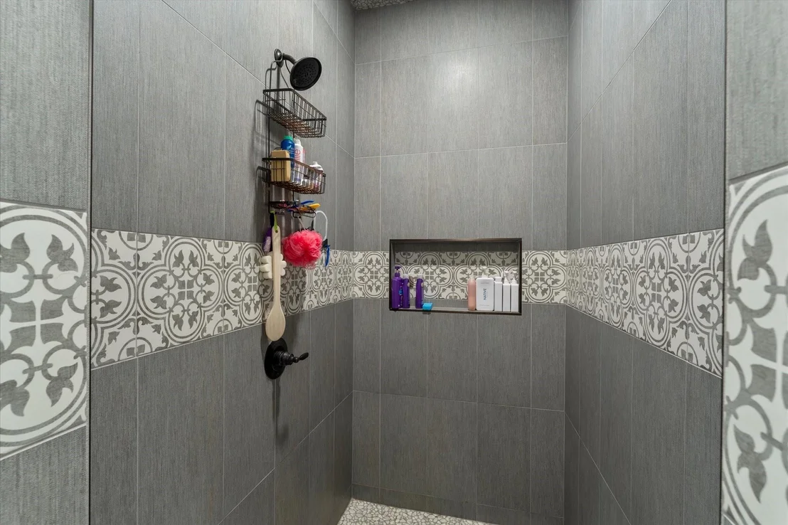 Photo of 8291 State Highway 198