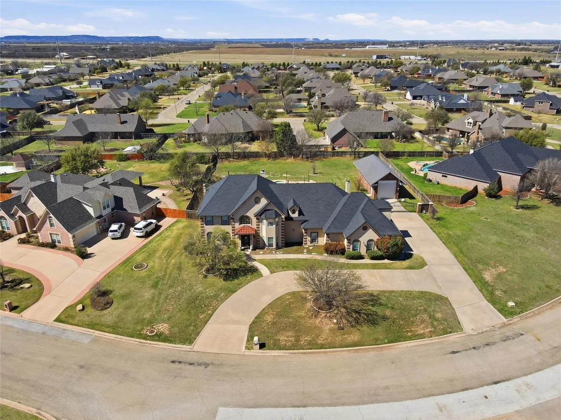 Photo of 1201 Saddle Lakes Drive