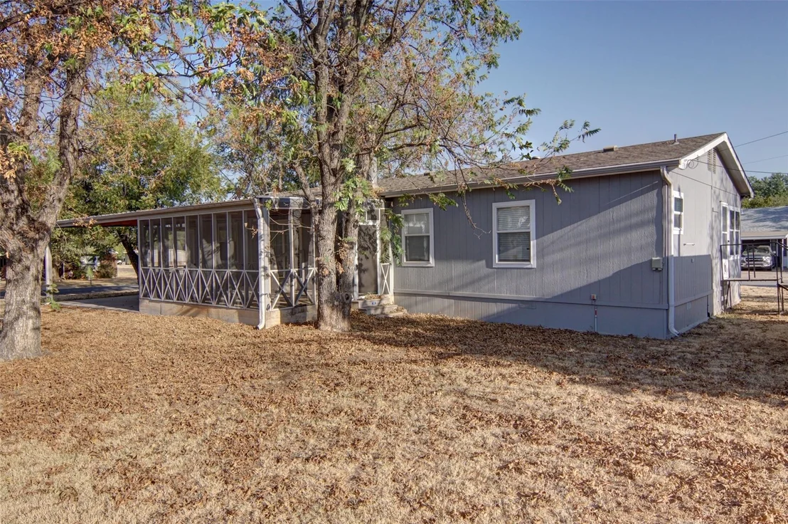 Photo of 1200 1st Street