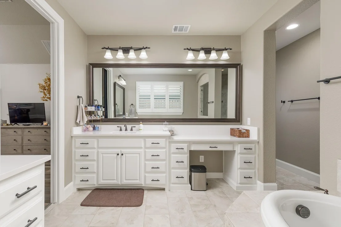 Photo of 3420 Redpine Drive