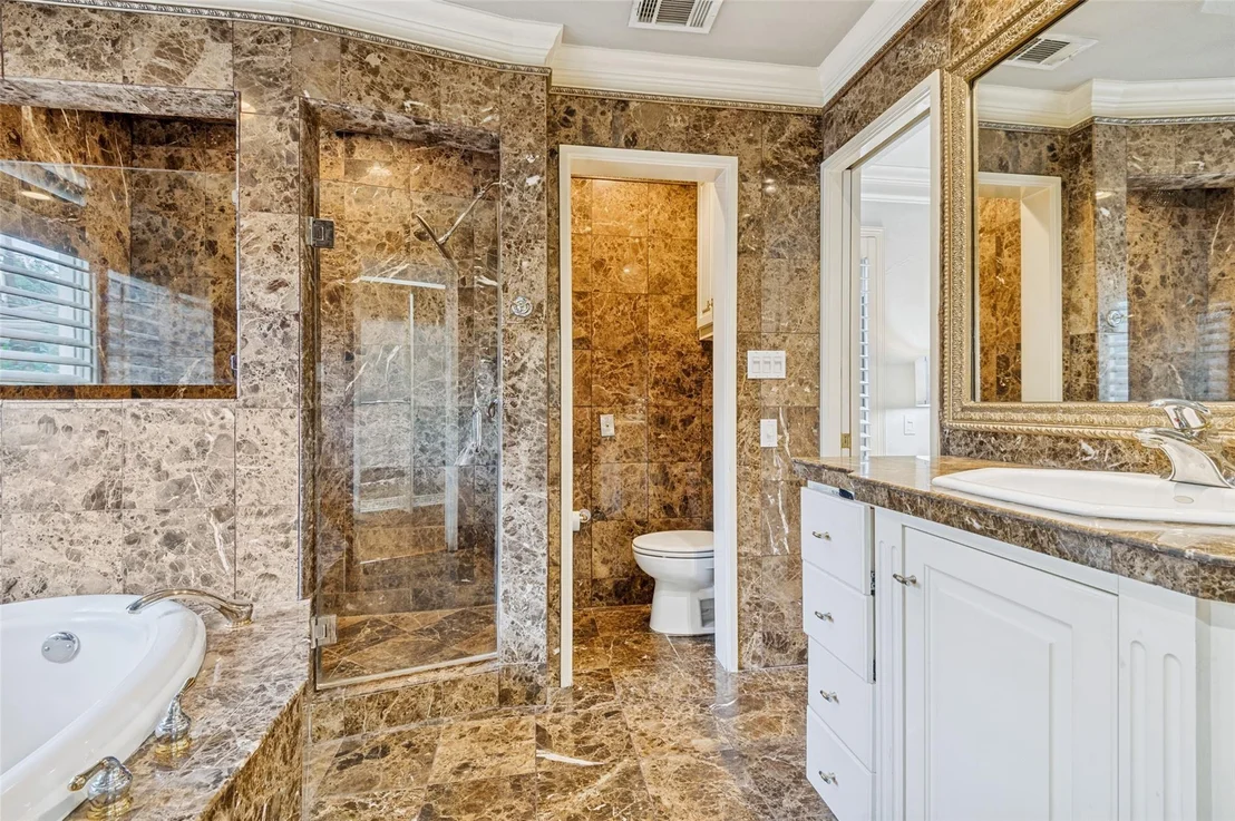 Photo of 5322 W Mockingbird Lane