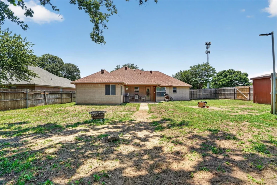 Photo of 1801 Rayna Drive