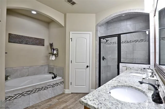 Photo of 3810 Enchanted Rock Road