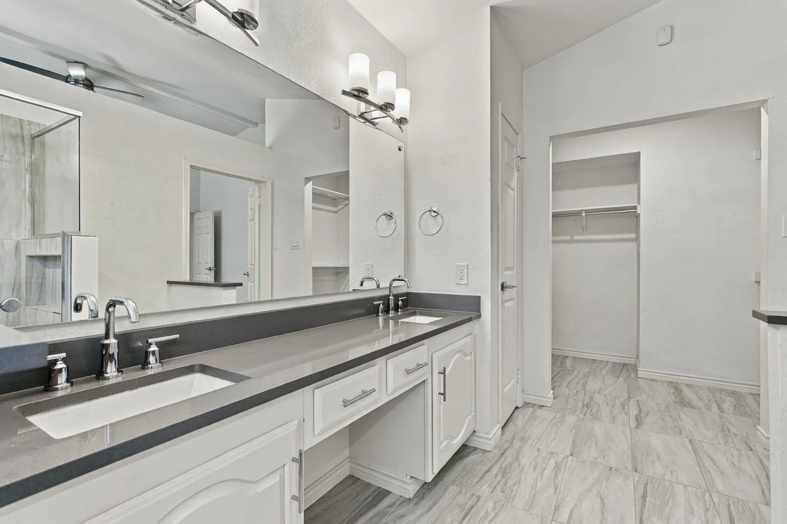 Photo of 4405 Queen Circle