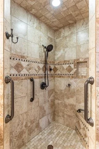 Photo of 6426 Inverrary Drive