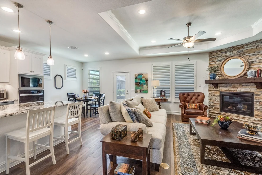 Photo of 424 Long Pines Drive