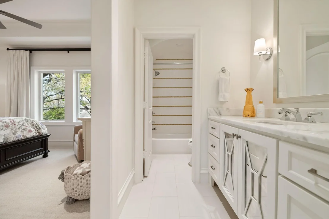 Photo of 4719 Forest Lane
