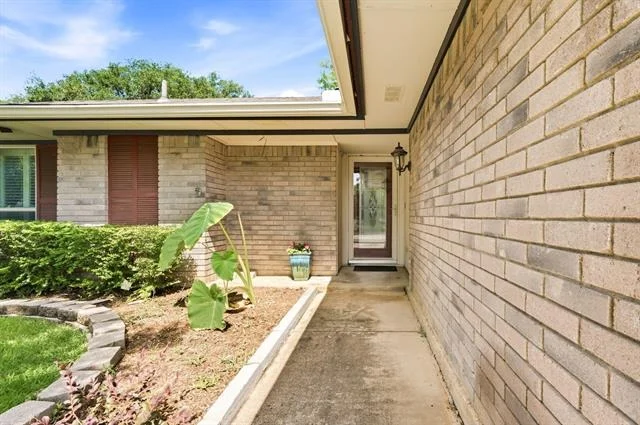 Photo of 2507 Poppy Lane