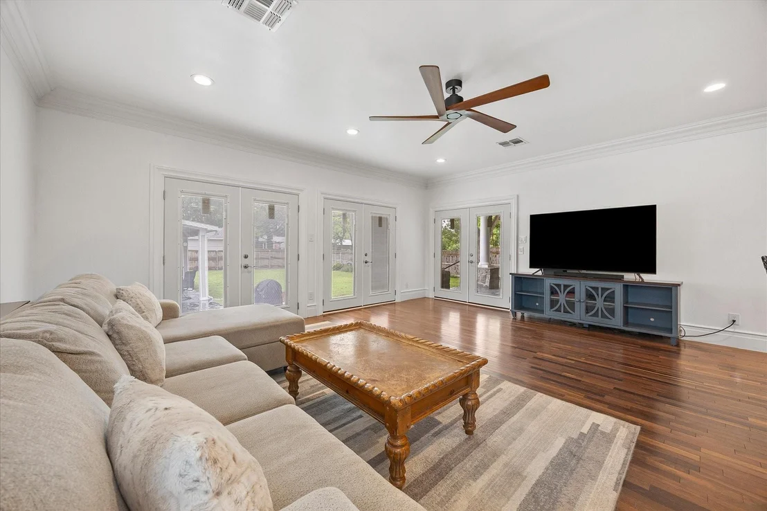 Photo of 726 Griffith Avenue
