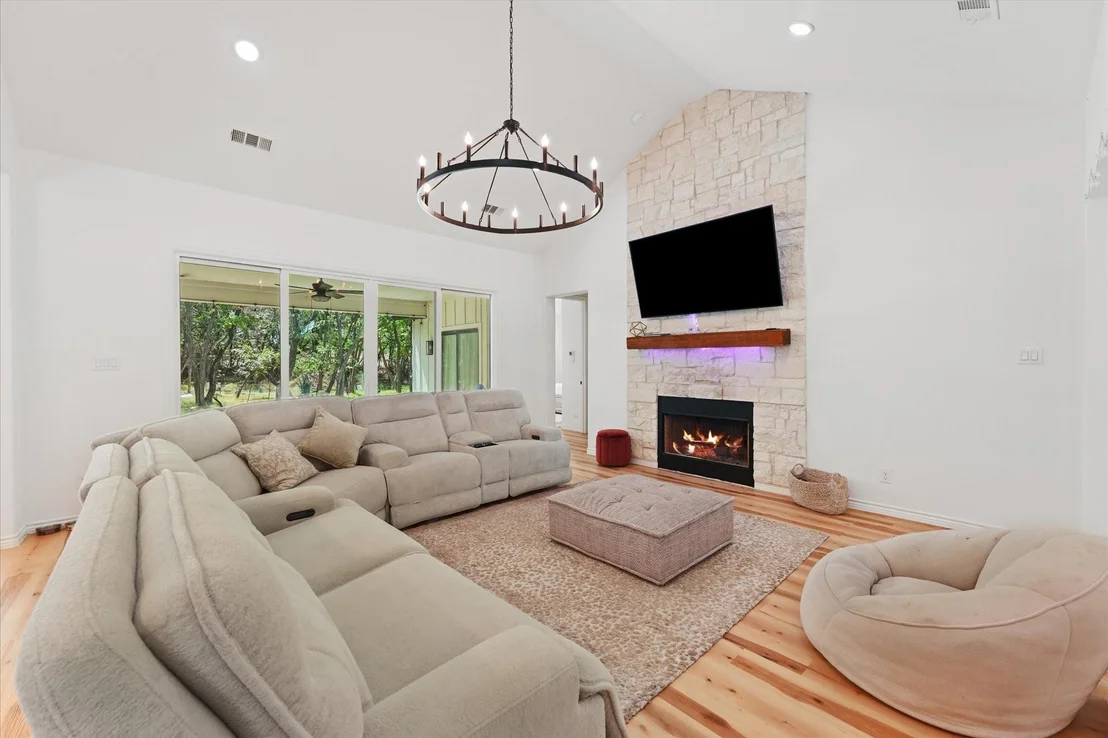 Photo of 9738 Mackenzie Brook
