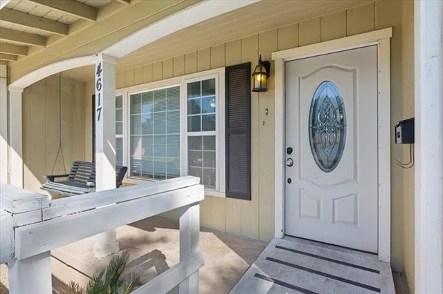 Photo of 4617 Colonial Avenue