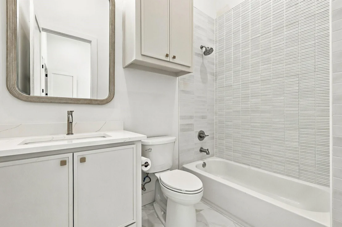 Photo of 125 Oyster Bay
