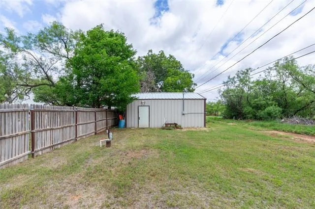Photo of 819 Avenue Q