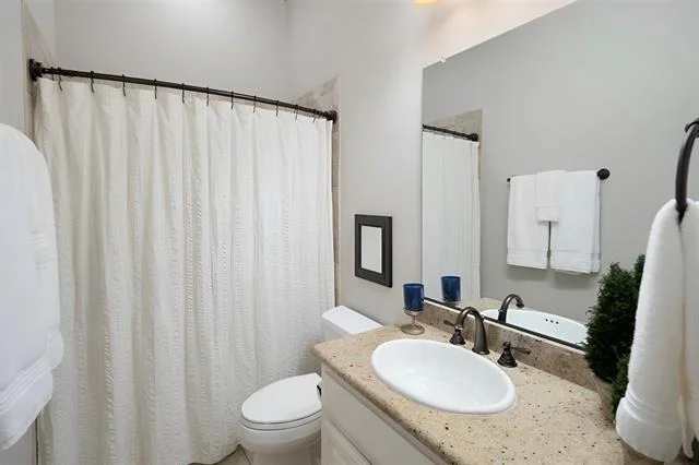 Photo of 1702 Lexington Avenue