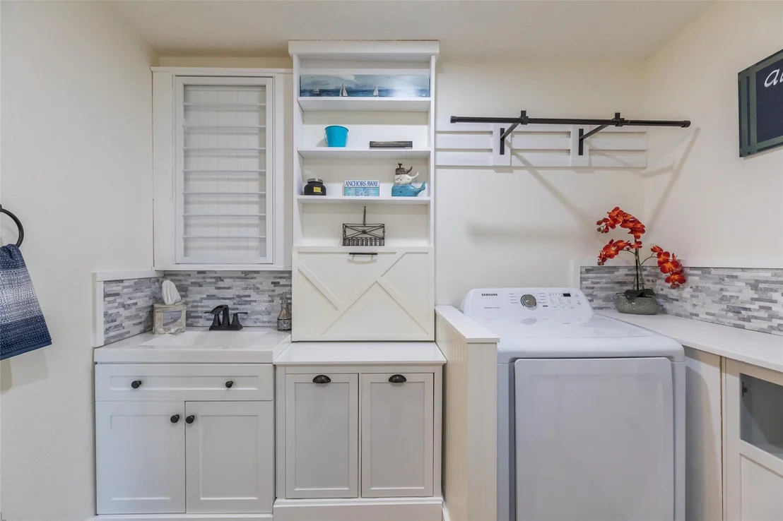 Photo of 9014 Mesa View Road