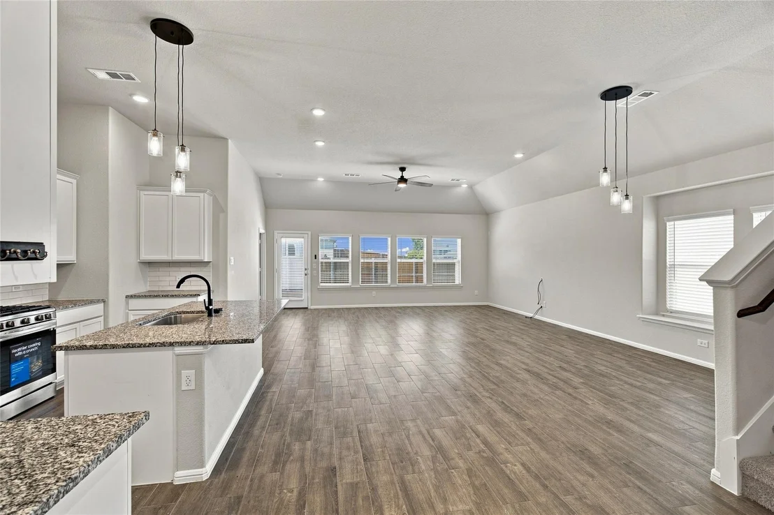 Photo of 1345 Fox Glen Trail