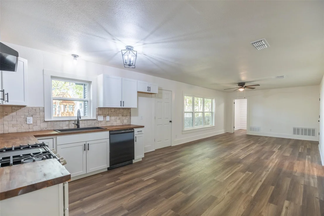 Photo of 1325 Highland Avenue