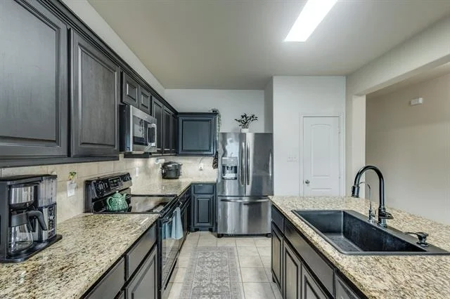 Photo of 616 Cameron Way