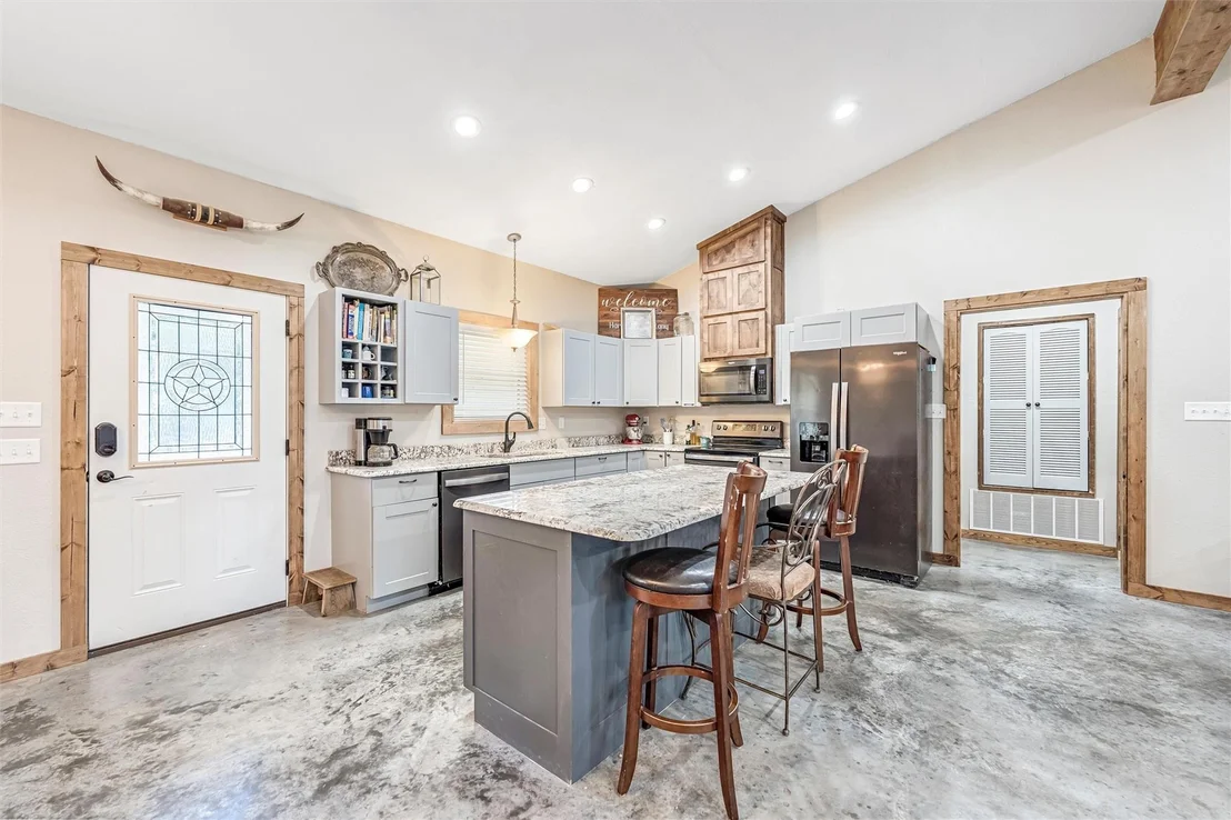 Photo of 6000 County Road 351