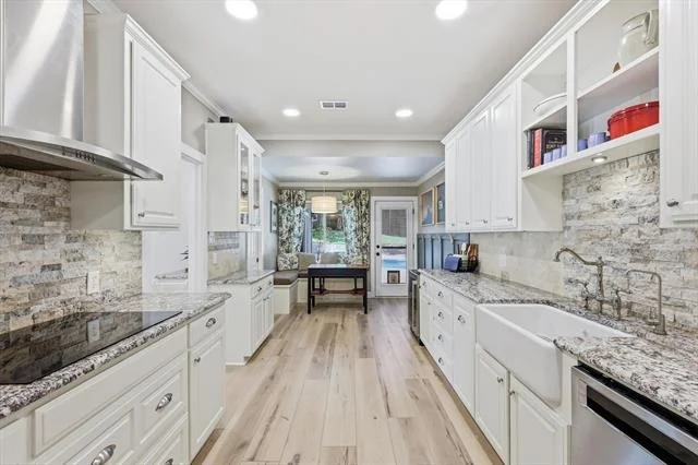 Photo of 5706 Trail Lake Drive