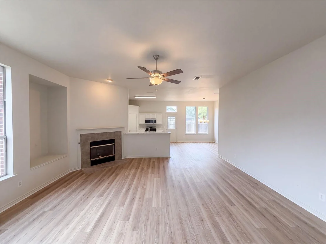 Photo of 825 Dixon Lane